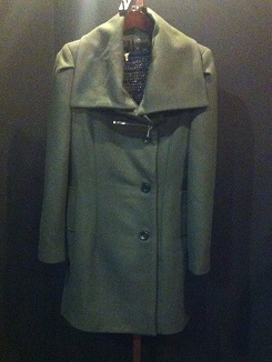 ★Sale★　Zip design coat